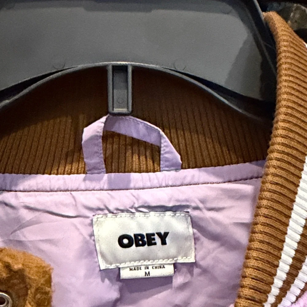 Obey Women’s Brown and Purple Patterned Puffer Jacket With Pockets! - Picture 4 of 11